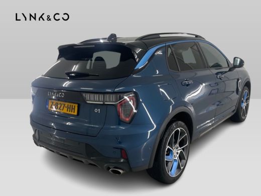 Lynk & Co 01 1.5 262pk PHEV Zwarte Hemel 360&deg;Cam Stoelverw. Pano.dak Plug-in ActivLease financial lease