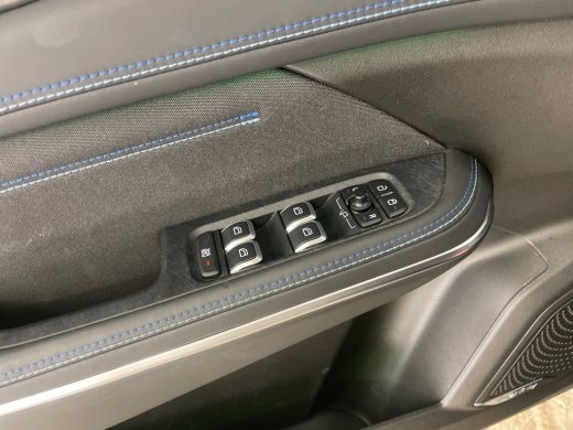 Lynk & Co 01 1.5 PHEV 360&deg; Zwarte hemel Adapt.cruise Stoelverw. Carplay ActivLease financial lease