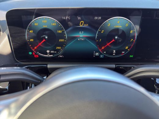 Mercedes-Benz GLA 250 AMG Line | Pano | Geheugen stoelen | sfeer | Apple | Led | 19" | Burmester | ActivLease financial lease