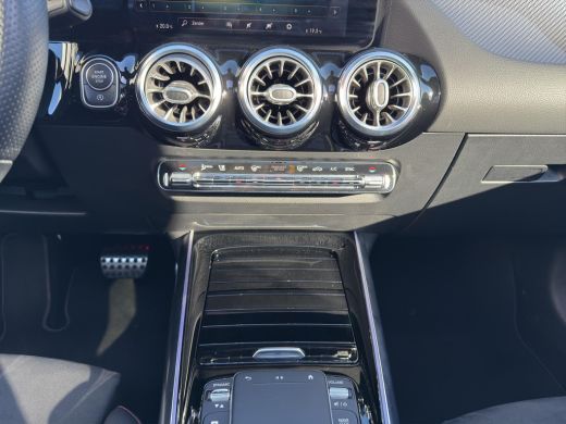 Mercedes-Benz GLA 250 AMG Line | Pano | Geheugen stoelen | sfeer | Apple | Led | 19" | Burmester | ActivLease financial lease