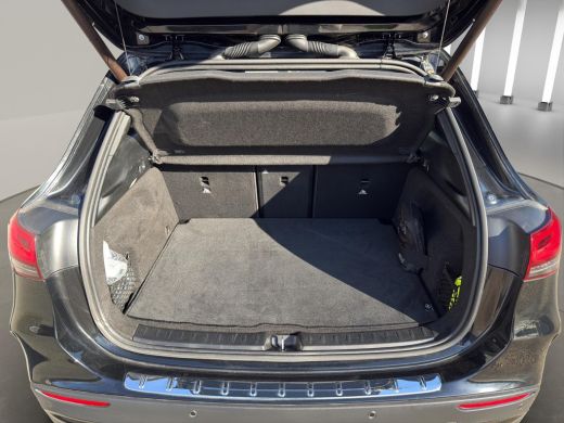 Mercedes-Benz GLA 250 AMG Line | Pano | Geheugen stoelen | sfeer | Apple | Led | 19" | Burmester | ActivLease financial lease