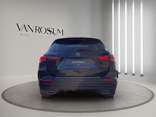 Mercedes-Benz GLA 250 AMG Line | Pano | Geheugen stoelen | sfeer | Apple | Led | 19" | Burmester | ActivLease financial lease