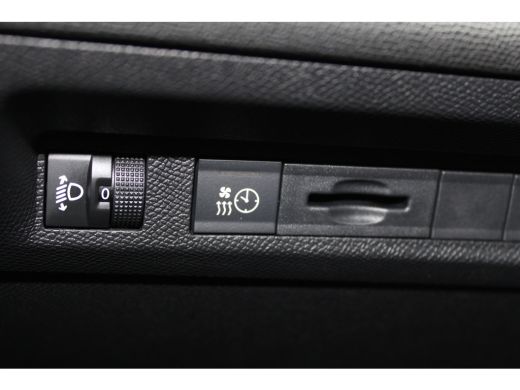 Peugeot e-308 Allure EV 54 kWh | Navigatie | Camera | 3-Fase laden | Parkeersensoren | ActivLease financial lease