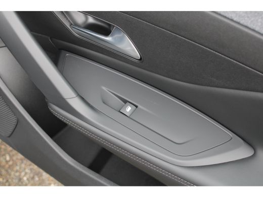 Peugeot e-308 Allure EV 54 kWh | Navigatie | Camera | 3-Fase laden | Parkeersensoren | ActivLease financial lease