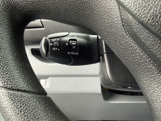 Peugeot Expert 2.0 BlueHDI 123 PK / L3H1 / 1e EIG. / AIRCO / CRUISE / CAMERA / BLINDSPOT / 3-ZITS ActivLease financial lease