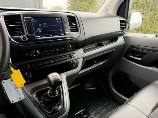 Peugeot Expert 2.0 BlueHDI 123 PK / L3H1 / 1e EIG. / AIRCO / CRUISE / CAMERA / BLINDSPOT / 3-ZITS ActivLease financial lease