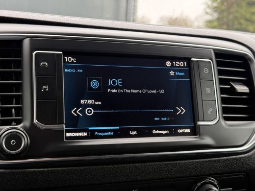 Peugeot Expert 2.0 BlueHDI 123 PK / L3H1 / 1e EIG. / AIRCO / CRUISE / CAMERA / BLINDSPOT / 3-ZITS ActivLease financial lease