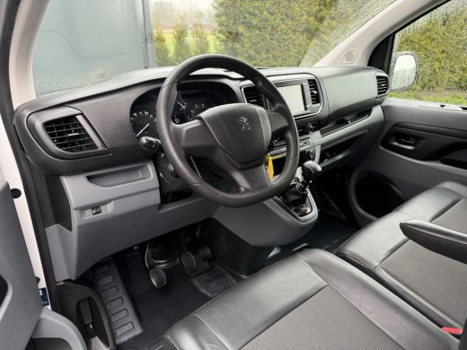 Peugeot Expert 2.0 BlueHDI 123 PK / L3H1 / 1e EIG. / AIRCO / CRUISE / CAMERA / BLINDSPOT / 3-ZITS ActivLease financial lease