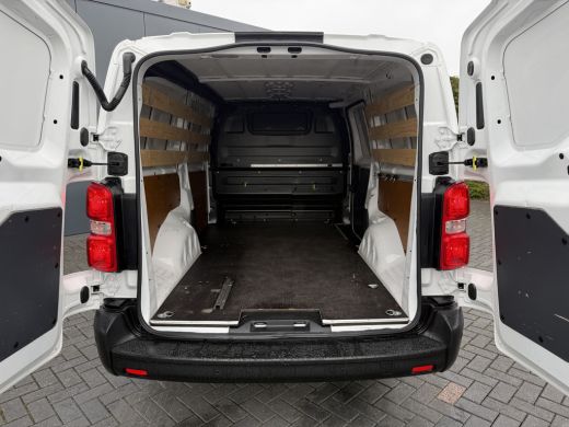 Peugeot Expert 2.0 BlueHDI 123 PK / L3H1 / 1e EIG. / AIRCO / CRUISE / CAMERA / BLINDSPOT / 3-ZITS ActivLease financial lease