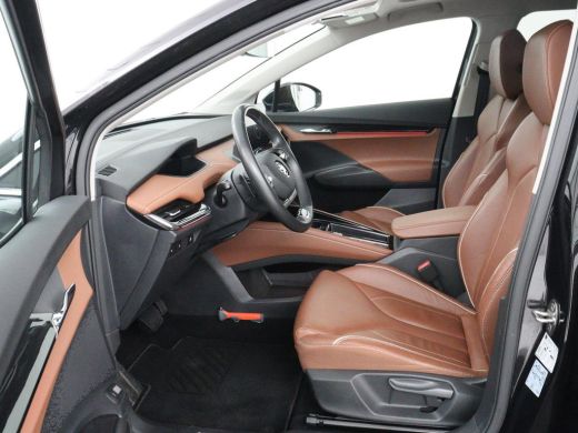 Skoda Enyaq iV 80 | SOH 91% | Panoramadak | Trekhaak | Leder | Stoelverwarming | Camera | Sfeerverlichting | Nav... ActivLease financial lease