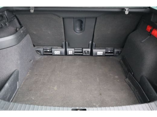 Skoda Karoq 1.0 TSI Business Edition Plus 110PK | Achteruitrijcamera | Cruise control | Keyless entry ActivLease financial lease