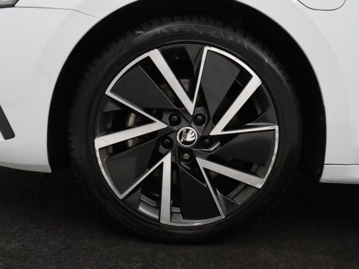 Skoda Octavia 1.4 TSI iV PHEV Business Edition | Adaptive cruise | Stuurverwarming | Carplay | Navigatie | Park... ActivLease financial lease