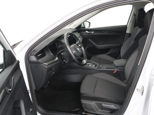 Skoda Octavia 1.4 TSI iV PHEV Business Edition | Adaptive cruise | Stuurverwarming | Carplay | Navigatie | Park... ActivLease financial lease