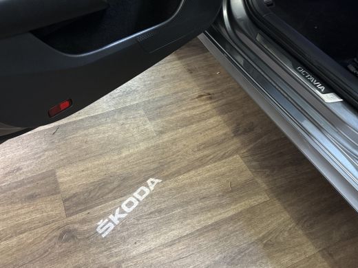 Skoda Octavia Combi 1.5 TSI MHEV 150PK SPORTLINE BUSINESS CAMERA/NAVI/HEAD-UP/SFEERVERL. ActivLease financial lease