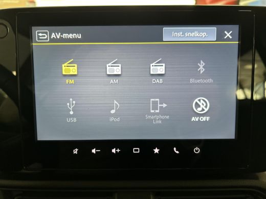 Suzuki Swift 1.2 Select Smart Hybrid ActivLease financial lease