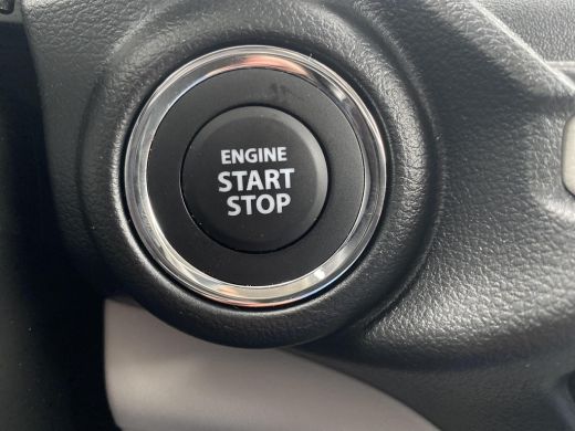 Suzuki Swift 1.2 Select Smart Hybrid Automaat | GEEN AFLEVERKOSTEN | Apple Carplay & Android Auto | Parkeersen... ActivLease financial lease