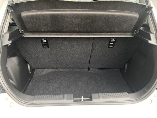 Suzuki Swift 1.2 Select Smart Hybrid Automaat | GEEN AFLEVERKOSTEN | Apple Carplay & Android Auto | Parkeersen... ActivLease financial lease