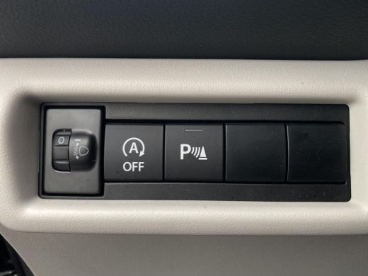 Suzuki Swift 1.2 Select Smart Hybrid Automaat | GEEN AFLEVERKOSTEN | Apple Carplay & Android Auto | Parkeersen... ActivLease financial lease