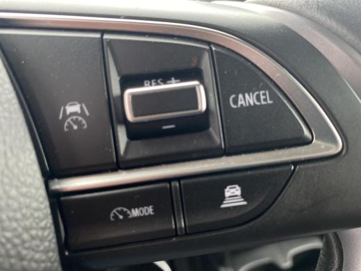 Suzuki Swift 1.2 Select Smart Hybrid Automaat | GEEN AFLEVERKOSTEN | Apple Carplay & Android Auto | Parkeersen... ActivLease financial lease