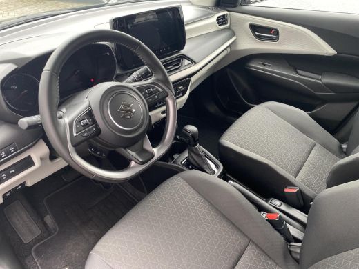 Suzuki Swift 1.2 Select Smart Hybrid Automaat | GEEN AFLEVERKOSTEN | Apple Carplay & Android Auto | Parkeersen... ActivLease financial lease