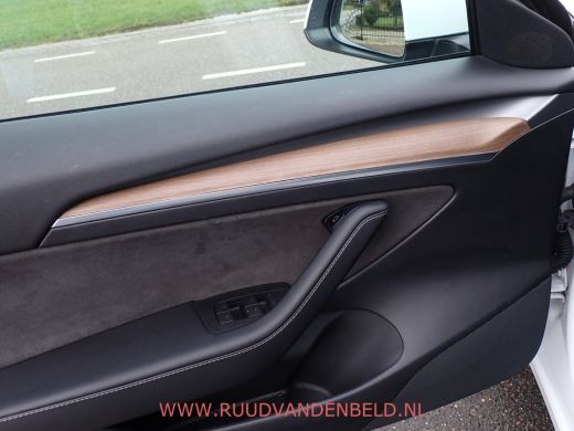 Tesla Model 3 Performance AWD 75 kWh SOH 83% / AUTOPILOT / 20'' SPORT / CCS ActivLease financial lease