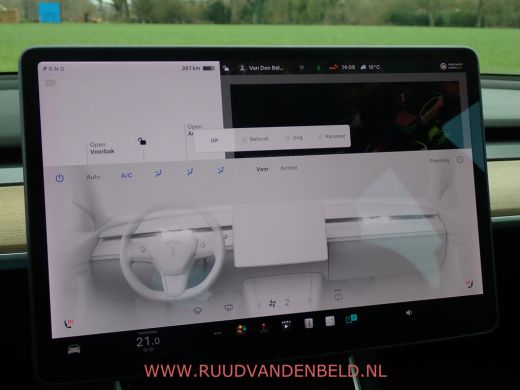 Tesla Model 3 SR+ RWD 60 kWh 90% SOH / !! YOKE !! / AUTOPILOT / CCS / PANODAK ActivLease financial lease