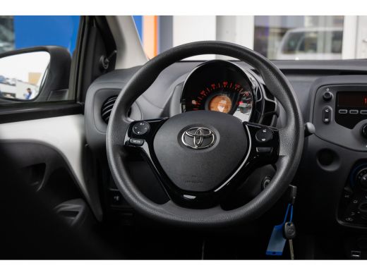 Toyota Aygo 1.0 VVT-i x-fun | Airco | Bluetooth | Elektrische ramen voor | Centrale deurvergrendeling | Airco... ActivLease financial lease