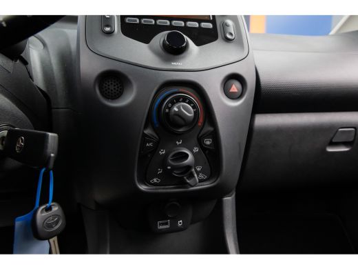 Toyota Aygo 1.0 VVT-i x-fun | Airco | Bluetooth | Elektrische ramen voor | Centrale deurvergrendeling | Airco... ActivLease financial lease