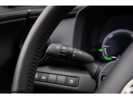 Toyota C-HR 1.8 Hybrid 140 Dynamic | Apple Carplay/Android Auto | Camera | Adaptieve Cruise Control | LM Velg... ActivLease financial lease