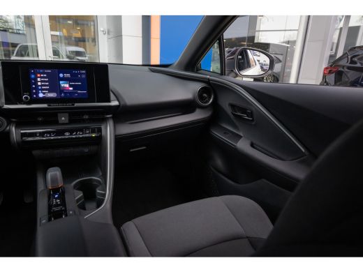 Toyota C-HR 1.8 Hybrid 140 Dynamic | Apple Carplay/Android Auto | Camera | Adaptieve Cruise Control | LM Velg... ActivLease financial lease