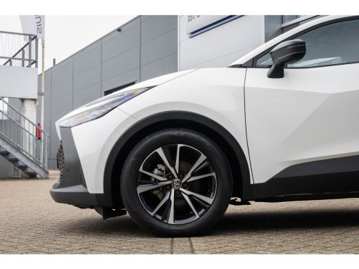 Toyota C-HR 1.8 Hybrid 140 Dynamic | Apple Carplay/Android Auto | Camera | Adaptieve Cruise Control | LM Velg... ActivLease financial lease