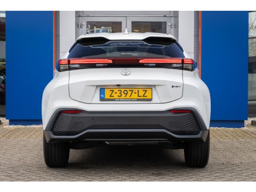 Toyota C-HR 1.8 Hybrid 140 Dynamic | Apple Carplay/Android Auto | Camera | Adaptieve Cruise Control | LM Velg... ActivLease financial lease