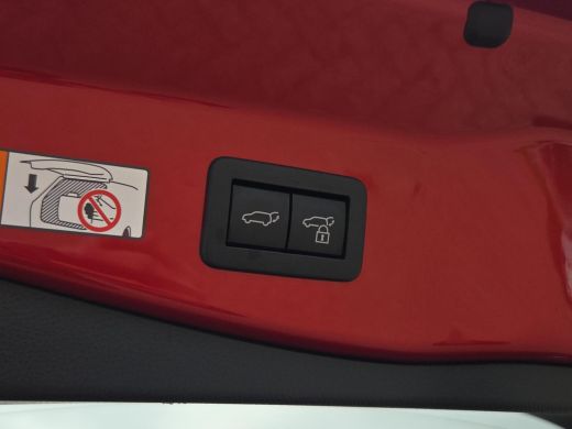 Toyota C-HR 1.8 Hybrid 140 First Edition | Apple CarPlay | Stoel / Stuurverwarming | Elektr. klep | Rijklaar ... ActivLease financial lease