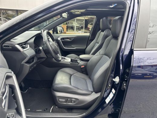 Toyota RAV4 2.5 Hybrid AWD Bi-Tone | 06-10141018 Voor meer informatie ActivLease financial lease