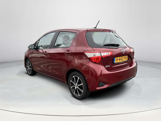 Toyota Yaris 1.0 VVT-i Connect ActivLease financial lease