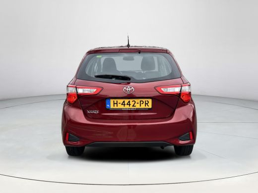 Toyota Yaris 1.0 VVT-i Connect ActivLease financial lease