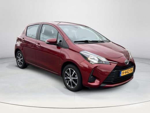 Toyota Yaris 1.0 VVT-i Connect ActivLease financial lease