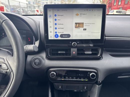 Toyota Yaris 1.5 Hybrid 115 Dynamic | 06-10141018 Voor meer informatie ActivLease financial lease