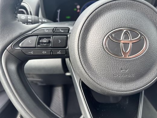Toyota Yaris 1.5 Hybrid 115 Dynamic | 06-10141018 Voor meer informatie ActivLease financial lease