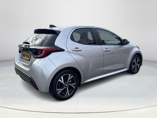 Toyota Yaris 1.5 Hybrid 115 Dynamic | 06-10141018 Voor meer informatie ActivLease financial lease