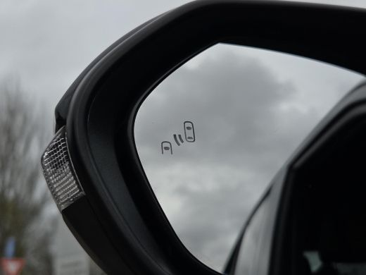 Toyota Yaris Cross 1.5 Hybrid Adventure | Head-Up | Stoel / Stuurverwarming | Apple CarPlay | Rijklaar incl. garantie | ActivLease financial lease