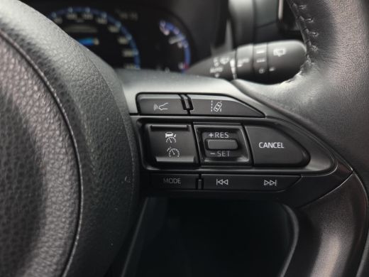 Toyota Yaris Cross 1.5 Hybrid Adventure | Head-Up | Stoel / Stuurverwarming | Apple CarPlay | Rijklaar incl. garantie | ActivLease financial lease