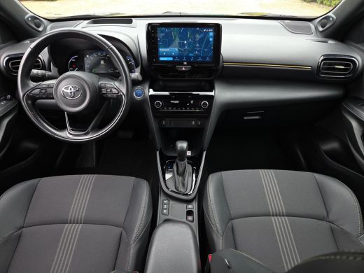 Toyota Yaris Cross 1.5 Hybrid Adventure | Head-Up | Stoel / Stuurverwarming | Apple CarPlay | Rijklaar incl. garantie | ActivLease financial lease