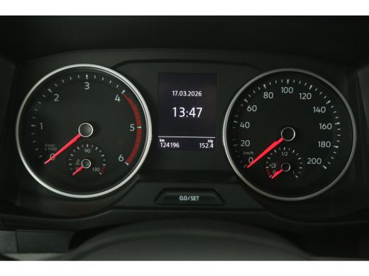 Volkswagen Crafter 2.0 TDI L3H3 140PK | Aut. | 3000KG Trekgew. | Airco | Adap. Cruise | Camera | Carplay | Parkeersens. ActivLease financial lease