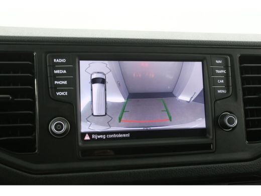 Volkswagen Crafter 2.0 TDI L3H3 140PK | Aut. | 3000KG Trekgew. | Airco | Adap. Cruise | Camera | Carplay | Parkeersens. ActivLease financial lease