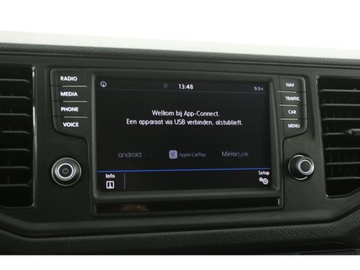 Volkswagen Crafter 2.0 TDI L3H3 140PK | Aut. | 3000KG Trekgew. | Airco | Adap. Cruise | Camera | Carplay | Parkeersens. ActivLease financial lease