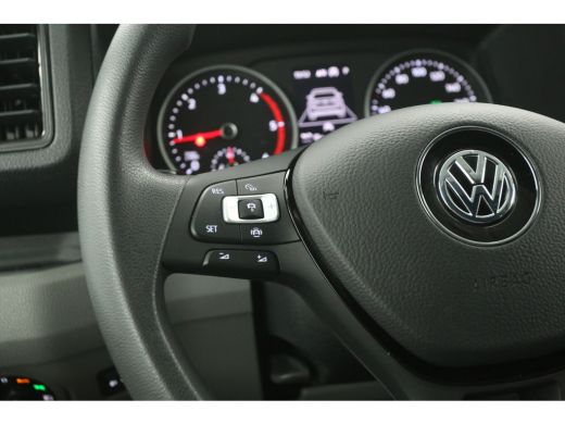 Volkswagen Crafter 2.0 TDI L3H3 140PK | Aut. | 3000KG Trekgew. | Airco | Adap. Cruise | Camera | Carplay | Parkeersens. ActivLease financial lease