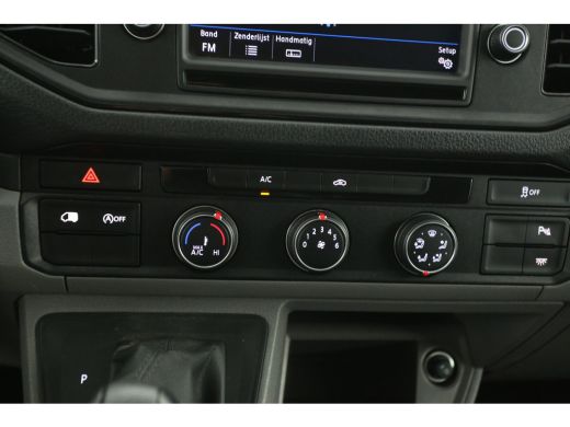 Volkswagen Crafter 2.0 TDI L3H3 140PK | Aut. | 3000KG Trekgew. | Airco | Adap. Cruise | Camera | Carplay | Parkeersens. ActivLease financial lease