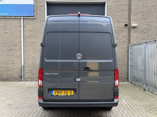 Volkswagen Crafter 35 2.0 TDI 141PK EUR 6 L3H3 Cruise Control/CarPlay/camera ActivLease financial lease