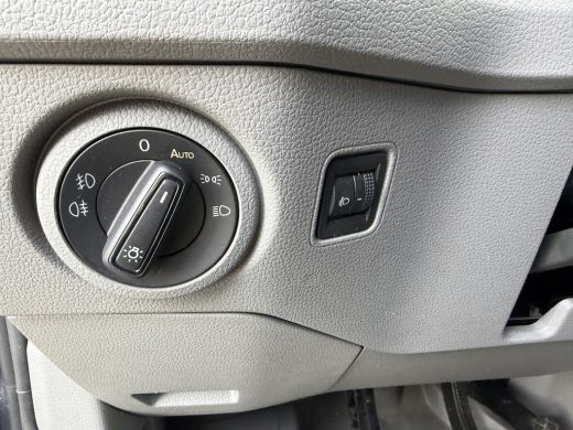 Volkswagen Crafter 35 2.0 TDI 141PK EUR 6 L3H3 Cruise Control/CarPlay/camera ActivLease financial lease